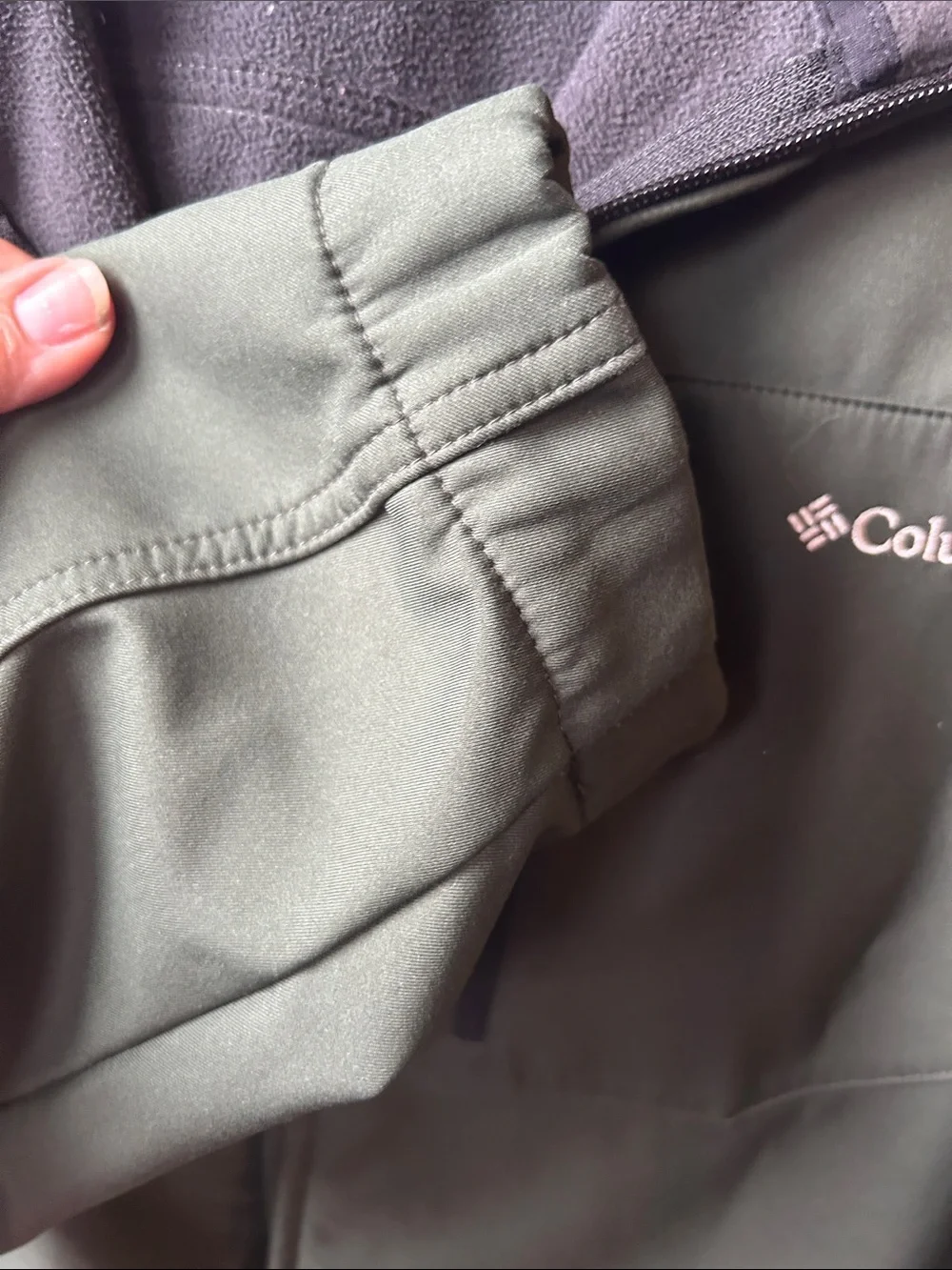 Columbia grt Men's Olive Green Softshell Jacket Omni shield